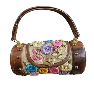 Vintage 1960s Wood And Raffia Flower Purse